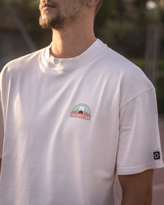 Tim ist 1,81m und trägt Größe M