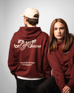 Lasse ist 1,80m und trägt Größe M